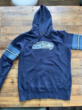 NFL Seahawks Official Team Apparel Navy Hoodie M/L